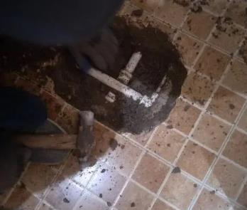 湾里卫生间漏水维修公司为您分享下卫生间渗水如何处理及注意事项