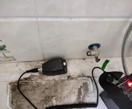湾里屋顶漏水维修公司分享下卫生间漏水的危害及解决方法